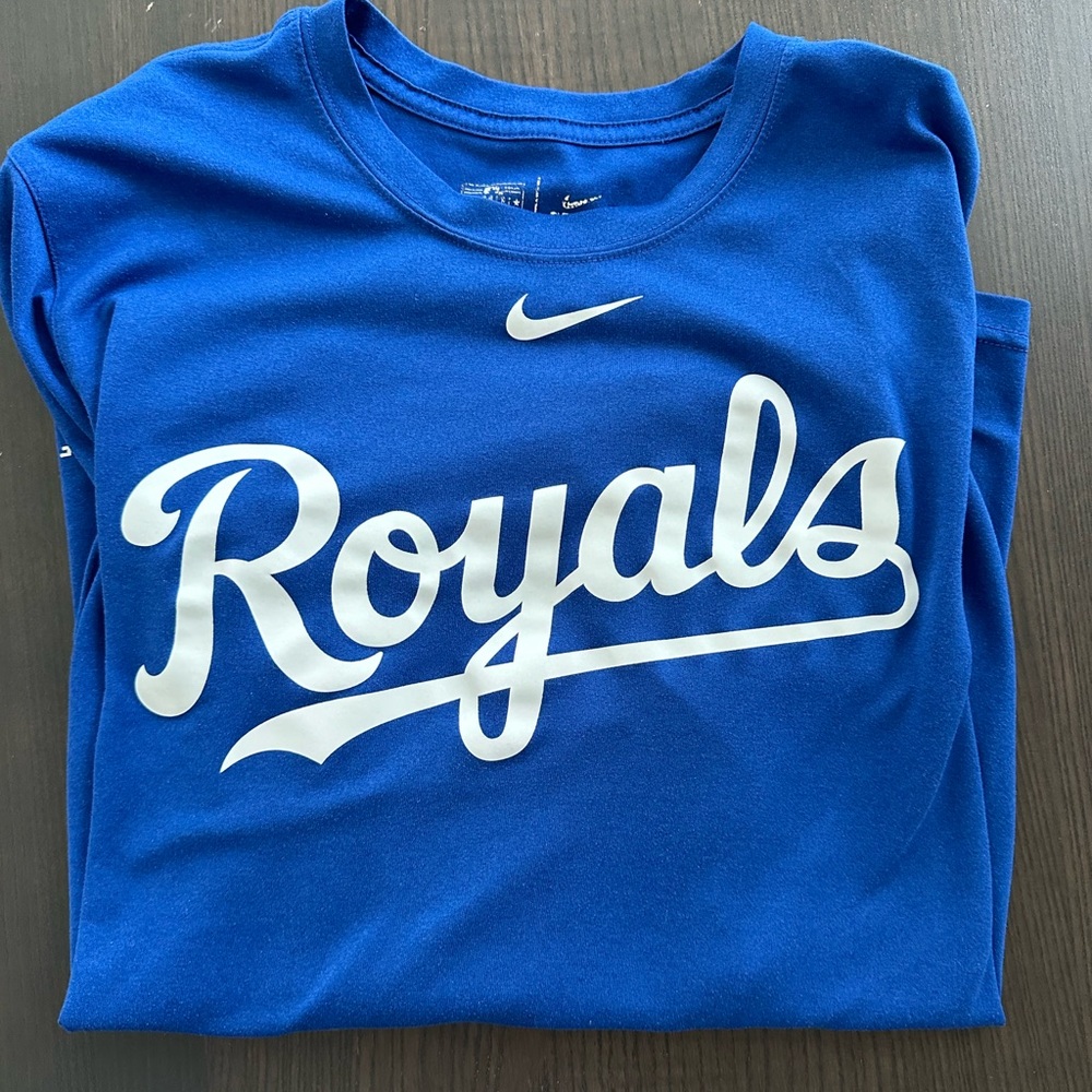 Nike Dri Fit Men’s Royals long sleeve